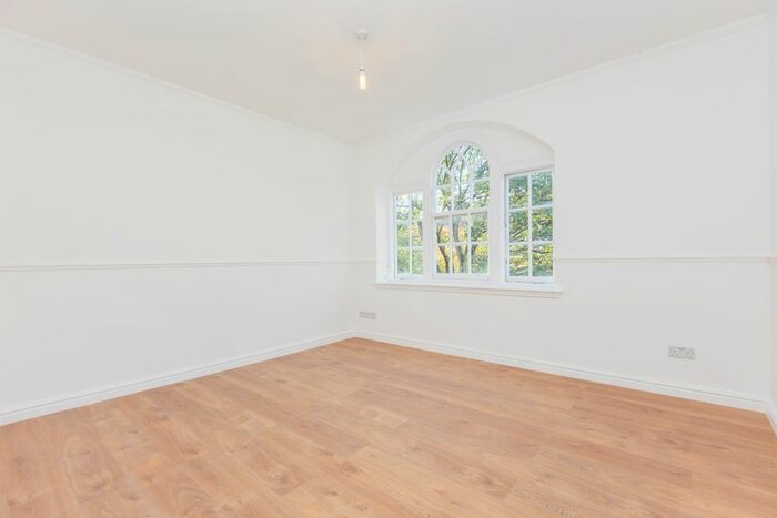 2 Bedroom Flat To Rent In Albion Avenue, London, SW8