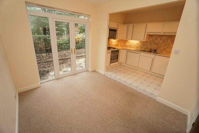 3 Bedroom Mews To Rent In Dorrian Mews, Heaton, BL1