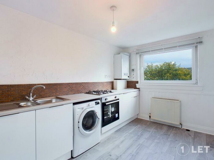 2 Bedroom Flat To Rent In Calder Gardens, Sighthill, Edinburgh, EH11