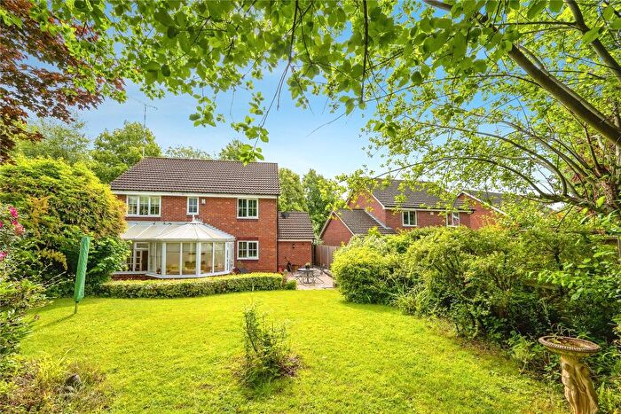 4 Bedroom Detached House For Sale In Rowborough Close, Warwick, Warwickshire, CV35