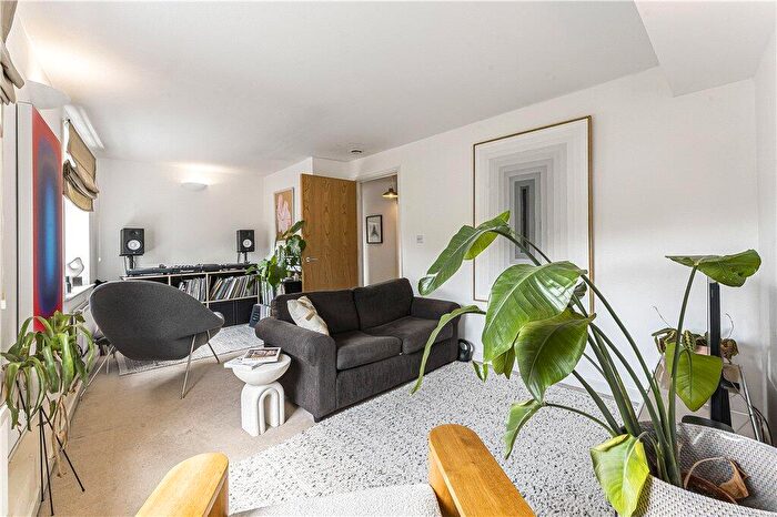 1 Bedroom Apartment For Sale In Wick Road, London, E9