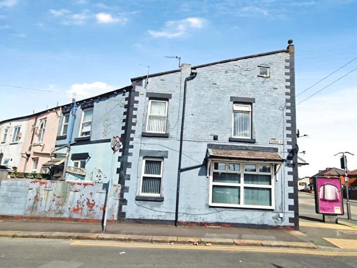 4 Bedroom End Of Terrace House For Sale In Cleggs Lane, Little Hulton, Manchester, Greater Manchester, M38