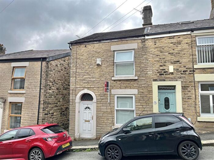 2 Bedroom End Of Terrace House For Sale In Union Street, Glossop, SK13