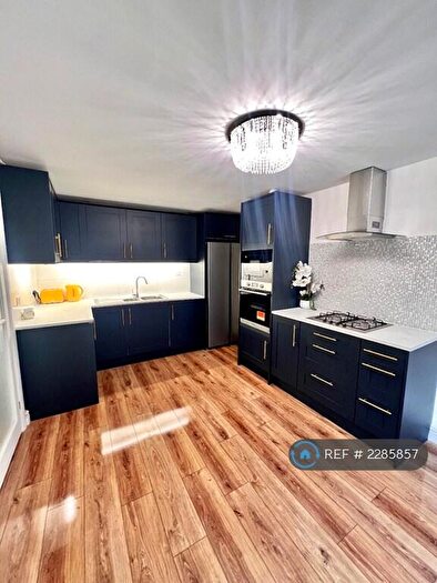 3 Bedroom Maisonette To Rent In Teevan Road, Croydon, CR0