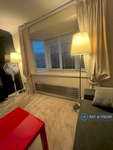 2 Bedroom Flat To Rent In Islington, London, N7