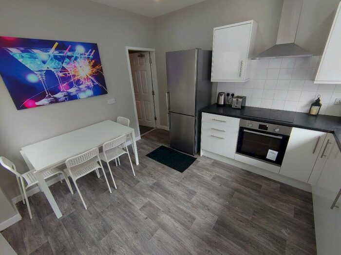 4 Bedroom Terraced House To Rent In Cotswold Street, Liverpool, L7