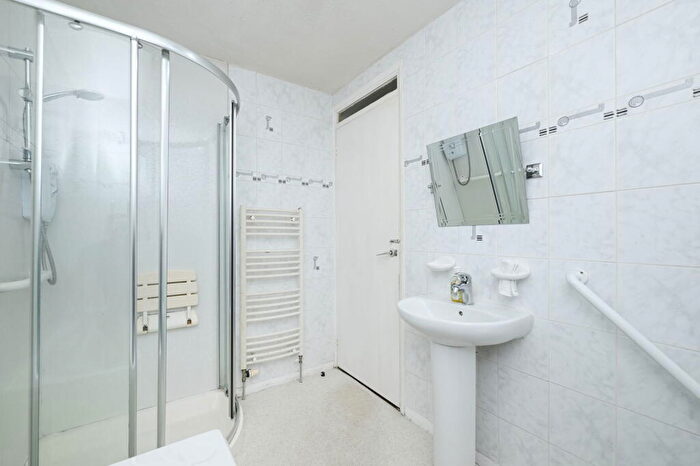 3 Bedroom Terraced House For Sale In Dubbieside, Methil, Leven, KY8