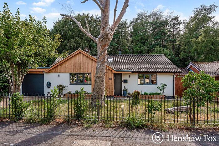 3 Bedroom Detached Bungalow For Sale In Ringwood Drive, North Baddesley, Southampton, SO52