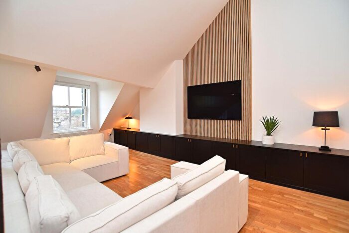 2 Bedroom Apartment To Rent In Royal Parade, Harrogate, HG1