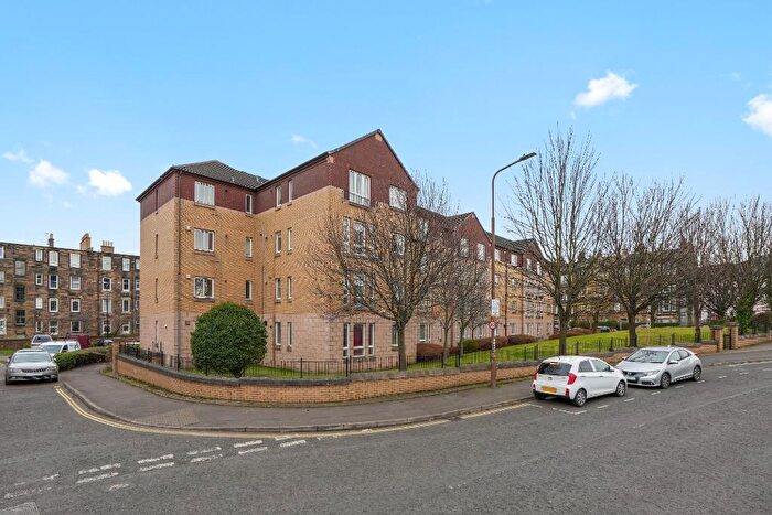 2 Bedroom Flat To Rent In Moray Park Terrace, Abbeyhill, Edinburgh, EH7