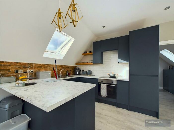 1 Bedroom Apartment To Rent In Hook Road, Surbiton, KT6