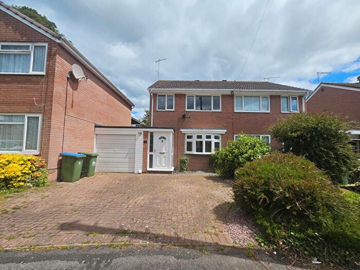 3 Bedroom House To Rent In Gannet Close, Southampton, SO16