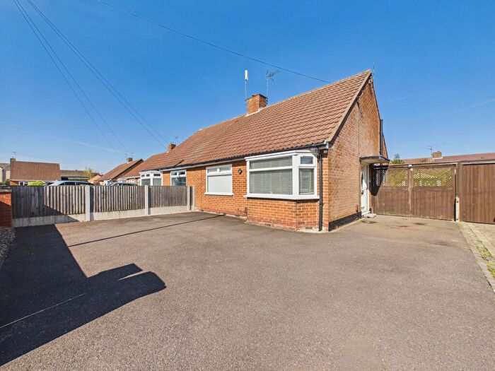 2 Bedroom Semi-Detached Bungalow For Sale In Chatsworth Drive, Mickleover, DE3