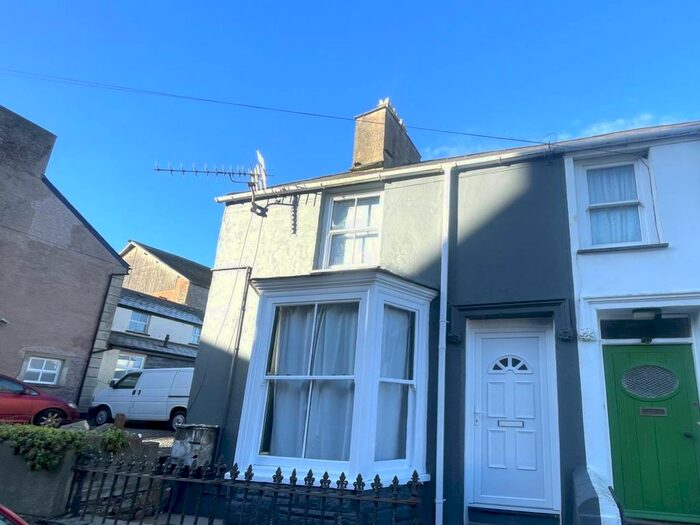 3 Bedroom Property To Rent In Grays Inn Road, Aberystwyth, SY23