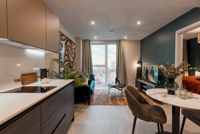 1 Bedroom Flat To Rent In New York Square, Quarry Hill, Leeds, LS2