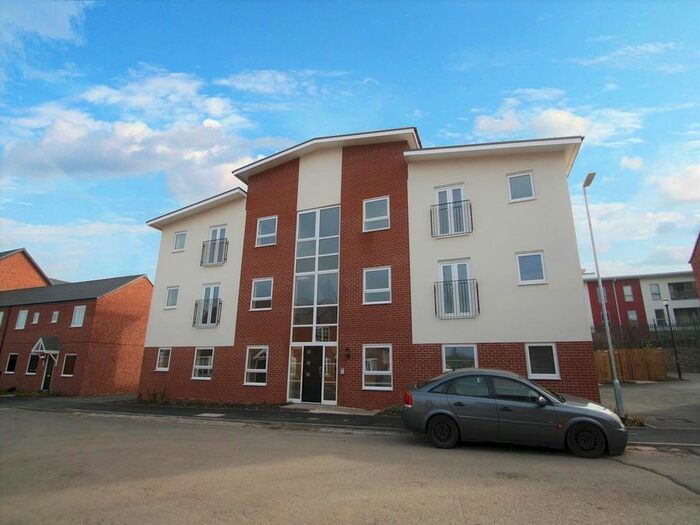 2 Bedroom Flat To Rent In Ferridays Fields, Woodside, Telford, TF7