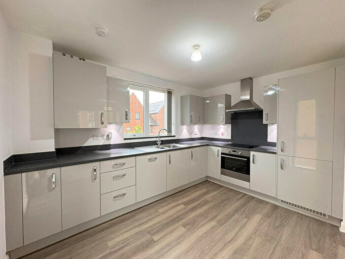 2 Bedroom Apartment To Rent In Lawrence Weaver Road, Cambridge, CB3