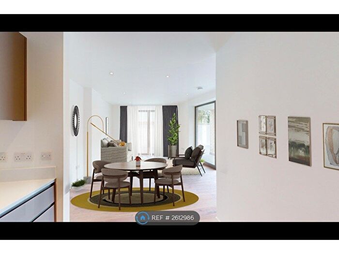 2 Bedroom Flat To Rent In Oto Tower, Ilford, IG3