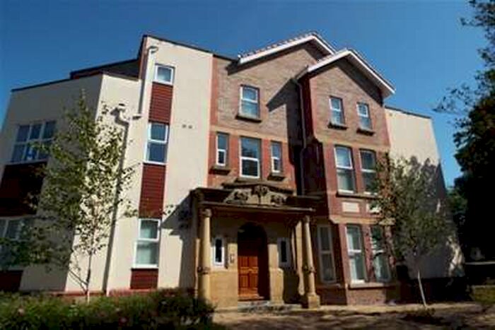 3 Bedroom Flat To Rent In The Sandwarren, Victoria Road, L37
