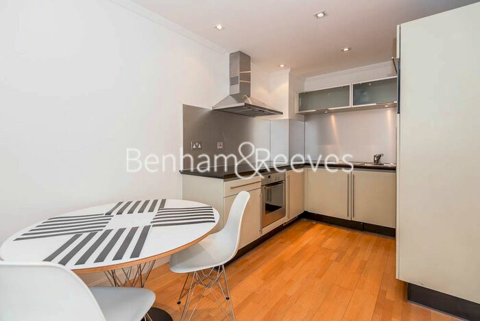 1 Bedroom Flat To Rent In High Holborn, Chancery Lane, City, WC1V