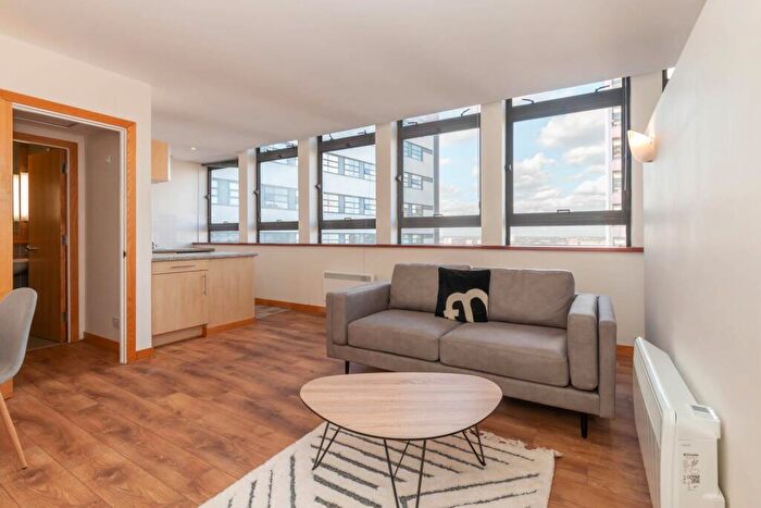 Apartment To Rent In Millennium Apartments, Newhall Street, Birmingham, B3