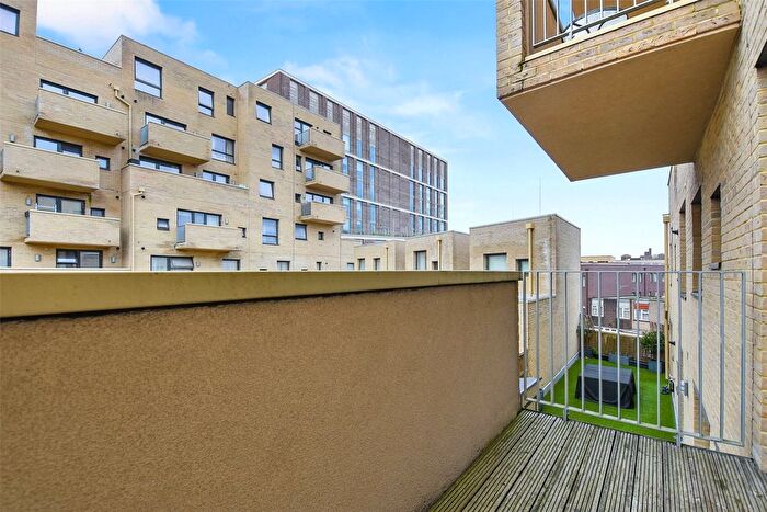2 Bedroom Flat For Sale In Grahame Park Way, Colindale, NW9
