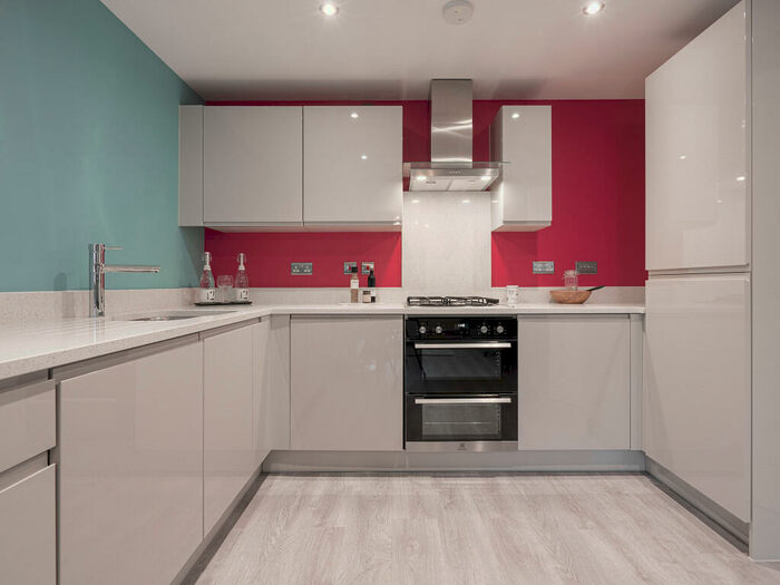 2 Bedroom Flat For Sale In Whitmore Place, Holbrook Lane, Coventry, West Midlands, CV6