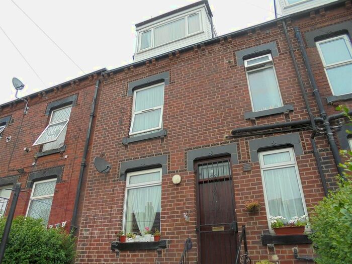 2 Bedroom Terraced House To Rent In Thornleigh Mount, East End Park, Leeds, LS9