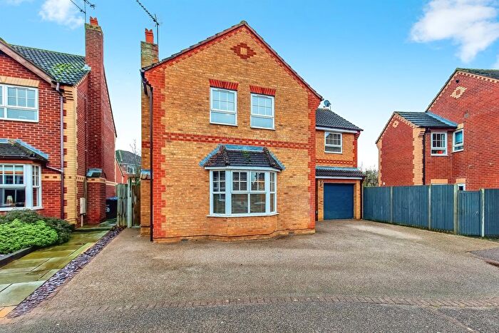 4 Bedroom Detached House For Sale In Holdenby Close, Market Harborough, LE16