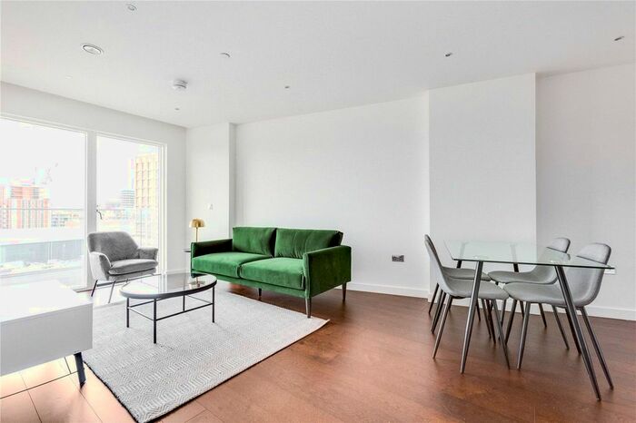 2 Bedroom Flat To Rent In Senate Building, Lanchester Way, SW11
