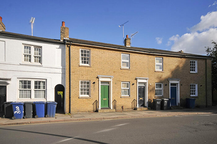 2 Bedroom Terraced House To Rent In Short Street, Cambridge, CB1