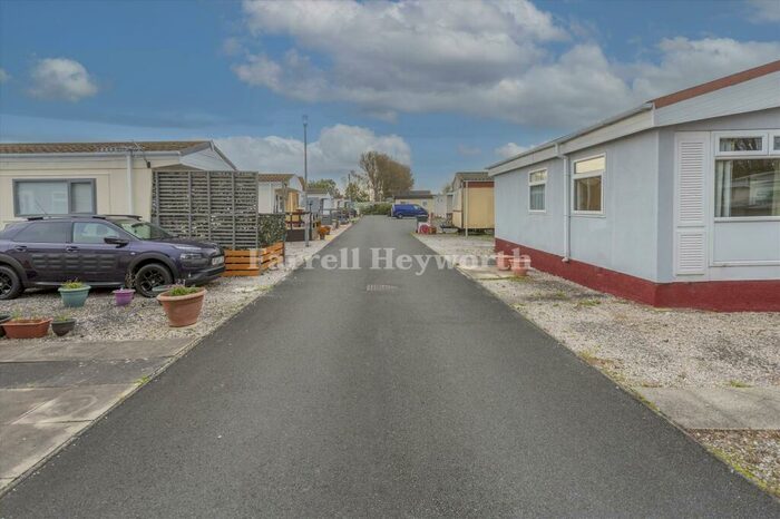 2 Bedroom Bungalow For Sale In Westcliffe Drive, Westgate, Morecambe, LA3