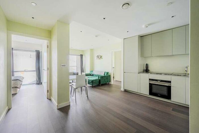 2 Bedroom Flat To Rent In Cutter Lane, North Greenwich, SE10