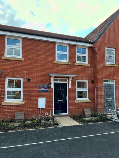 2 Bedroom Property To Rent In Tanners Brook Gardens, Whiteley, SO30