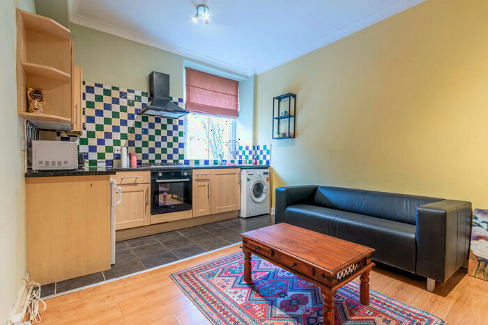1 Bedroom Flat To Rent In L &#; Sciennes House Place, Edinburgh, EH9