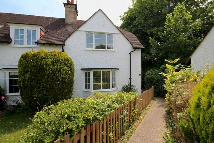 2 Bedroom Cottage To Rent In Lytton Avenue, Letchworth Garden City, SG6