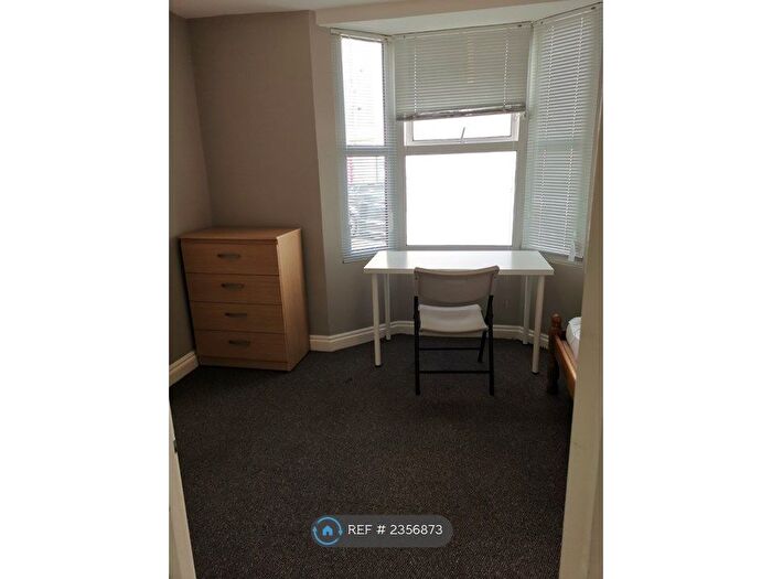 6 Bedroom End Of Terrace House To Rent In Inverness Road, Brighton, BN2