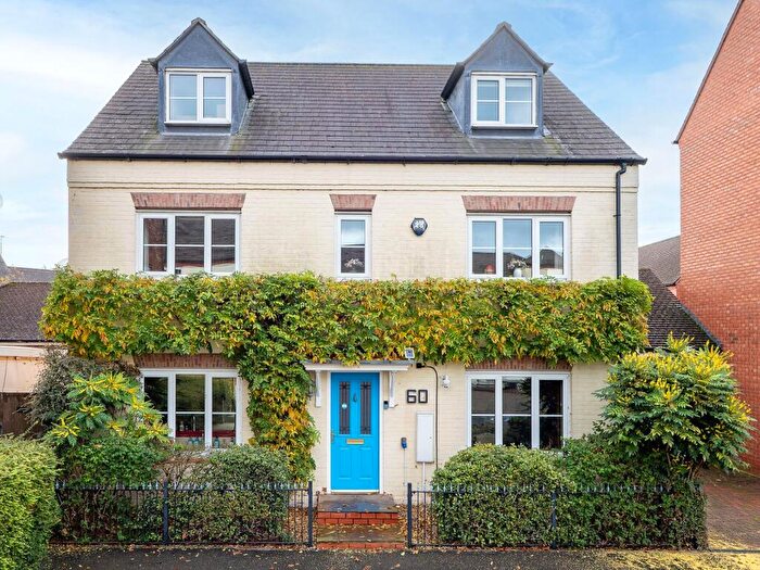 6 Bedroom Detached House For Sale In Congreve Way, Stratford-Upon-Avon, CV37