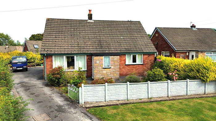 2 Bedroom Detached Bungalow For Sale In Dob Lane, Walmer Bridge, PR4