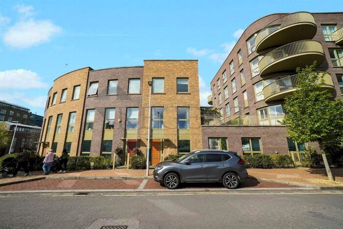 3 Bedroom Apartment To Rent In Kidbrooke Village, Tudway Road, SE3