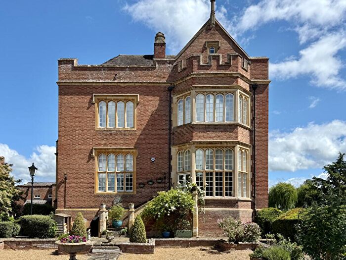 3 Bedroom Character Property For Sale In Goldicote Hall, Banbury Road, Goldicote, Stratford Upon Avon, Warwickshire, CV37