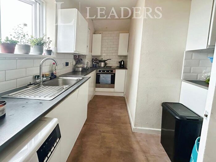 2 Bedroom Apartment To Rent In London Road, PO21