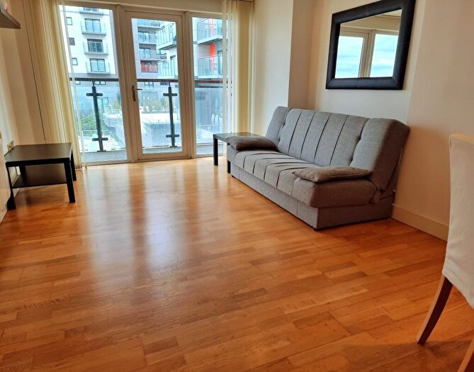 2 Bedroom Flat To Rent In Mizzen Mast House, Mast Quay, Woolwich, Greenwich, SE18