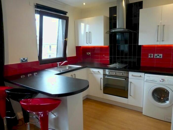 2 Bedroom Flat To Rent In King Street, Aberdeen, AB24