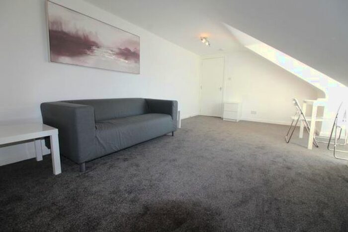 2 Bedroom Flat To Rent In King Street, Aberdeen, AB24