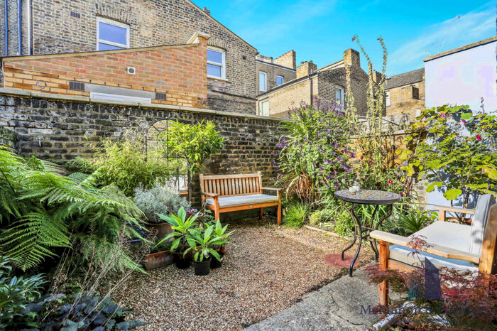 1 Bedroom Flat To Rent In Cotham Street, London, SE17