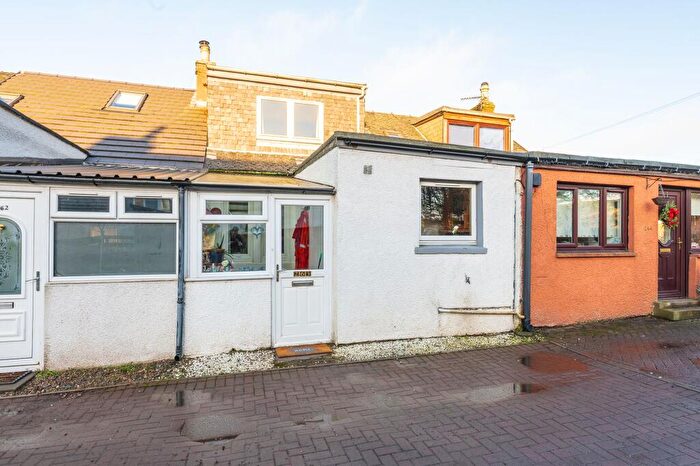 3 Bedroom Terraced House For Sale In Viewfield Road, Tarbrax, EH55