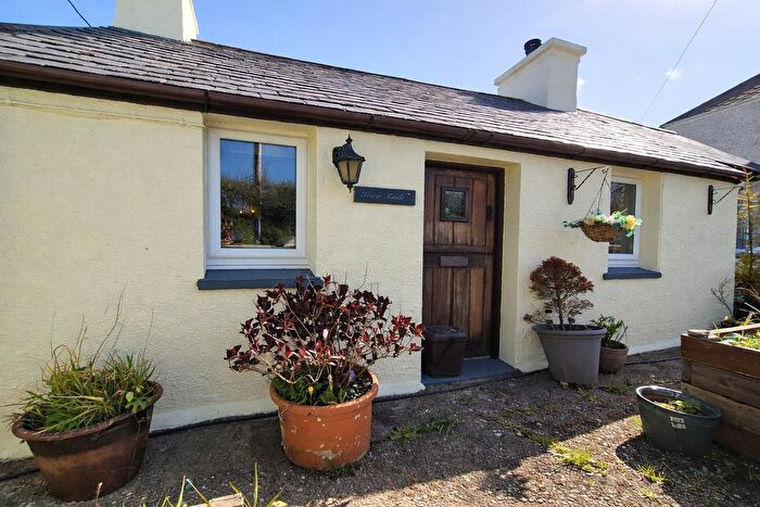 2 Bedroom Cottage For Sale In Seren Bach, Edern, LL53