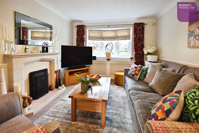 3 Bedroom Detached House For Sale In Brinksworth Close, Bolton, BL2