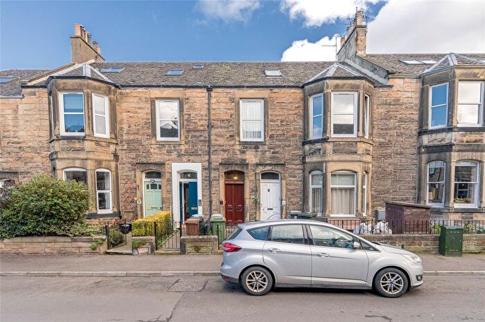 3 Bedroom Flat For Sale In Ryehill Gardens, Edinburgh, EH6
